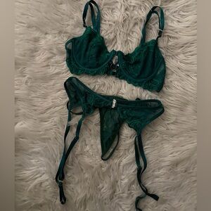 Emerald Green Lace Lingerie Set with Garter Straps